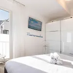 Poseidon Mit Balkon, Strandnah Und Zentral Appartement