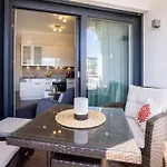 Poseidon Mit Balkon, Strandnah Und Zentral Binz