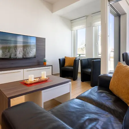 Apartment Poseidon Mit Balkon, Strandnah Und Zentral Binz