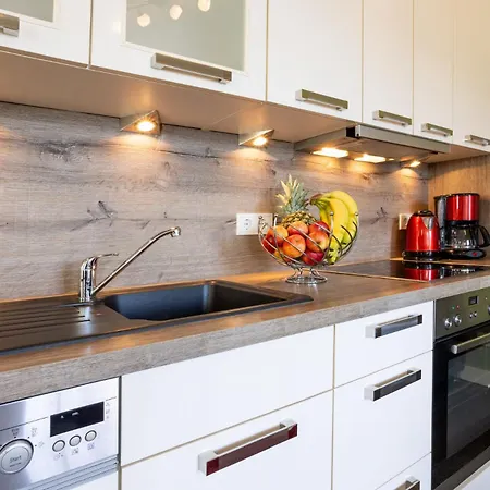 Apartament Poseidon Mit Balkon, Strandnah Und Zentral *