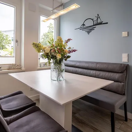 Appartement Poseidon Mit Balkon, Strandnah Und Zentral