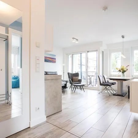 Poseidon Mit Balkon, Strandnah Und Zentral Appartement
