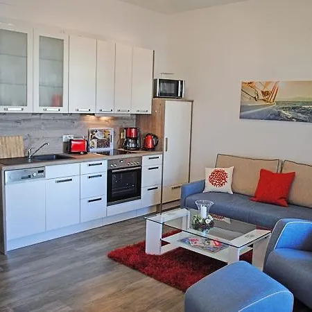 Poseidon Mit Balkon, Strandnah Und Zentral بينز