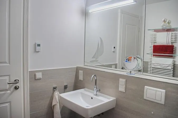 Poseidon Mit Balkon, Strandnah Und Zentral