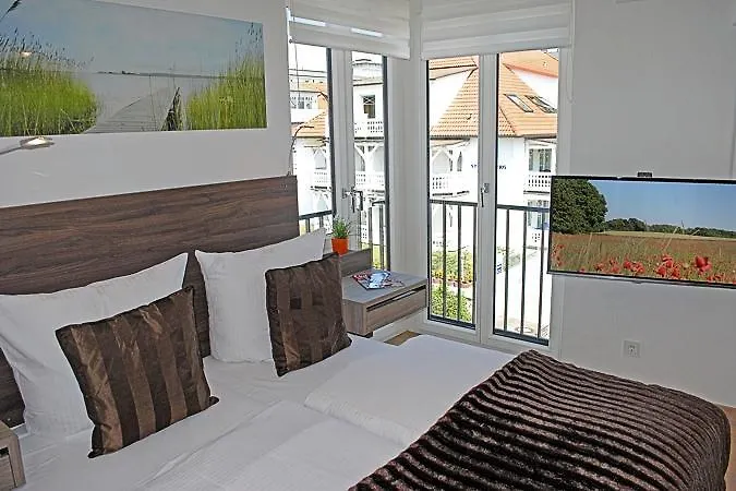 Apartment Poseidon Mit Balkon, Strandnah Und Zentral Binz